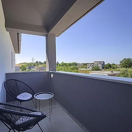 Apartment Istra With Pool Pula